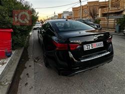 نيسان ألتيما